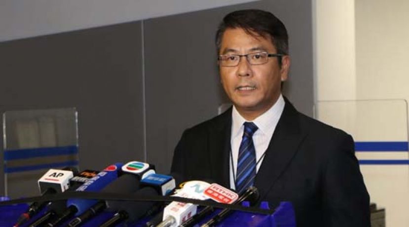 陈伟基表示，4名被捕者其中一人为空壳公司董事及股东，其余3人都收入不高，但接收大量资金，可能涉嫌洗黑钱。