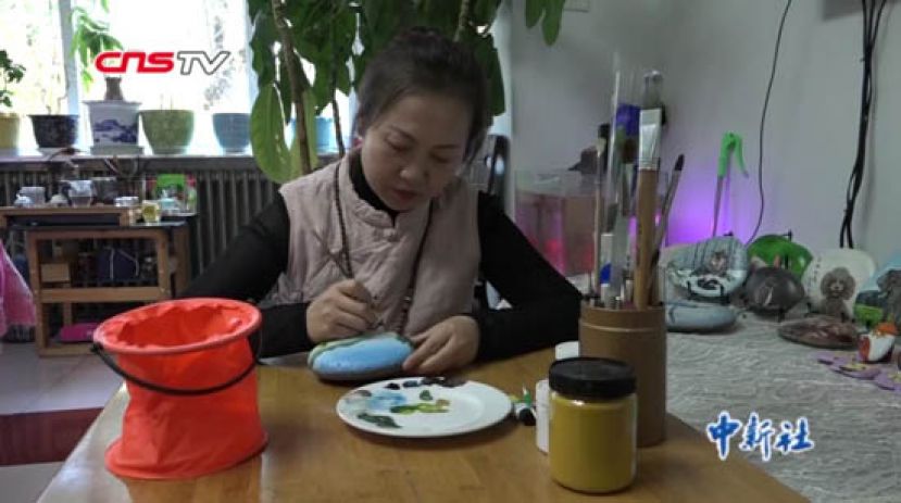 青海绘画爱好者&ldquo;石上添花&rdquo;绘美丽家乡