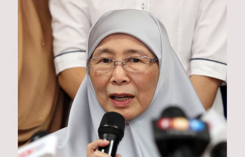 副首相兼国家灾难管理委员会主席拿督斯里旺阿兹莎。