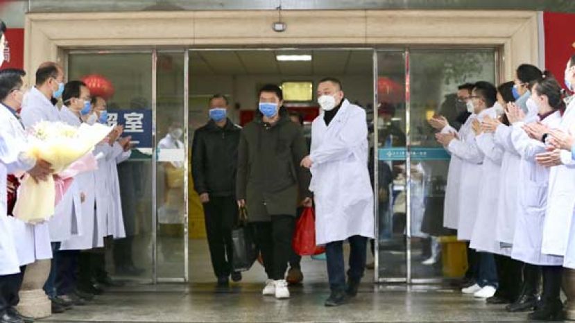 湖南衡阳首批3宗武汉肺炎重症患者同时治愈出院。